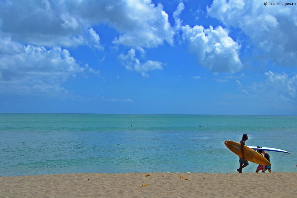 Kuta beachm dupa pranz, un paradis pentru surferii veniti din toata lumea sa se bucure de valurile perfecte