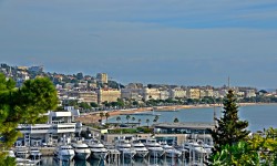 Viziteaza Cannes: Le Suquet-orasul vechi