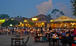 Must do in Bali: Enjoy a seafood dinner in Jimbaran